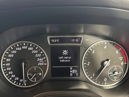 2013-Mercedes-Benz-B-Class-B-180-CDI-BE-Auto_2