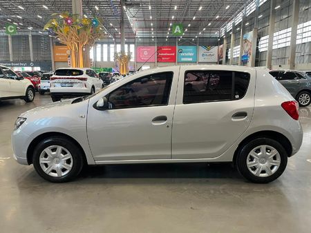 2016-Renault-Sandero-900T-Expression_3