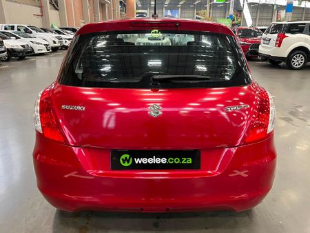 2016-Suzuki-Swift-14-GLS_5
