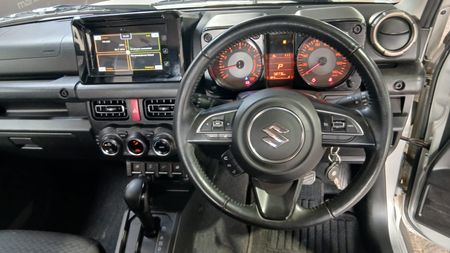 2022-Suzuki-Jimny-15-GLX-Auto_11