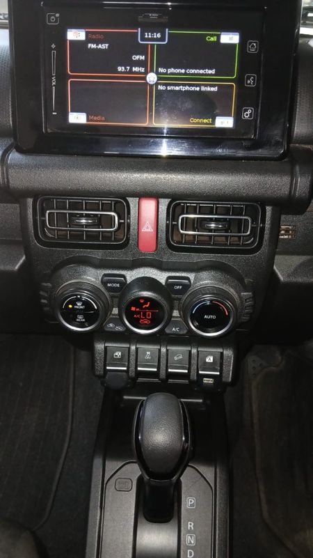 2022-Suzuki-Jimny-15-GLX-Auto_12