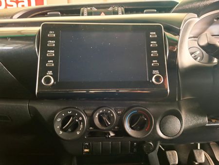 2023-Toyota-Hilux-24-GD-6-Raised-Body-Raider-Extended-Cab_11