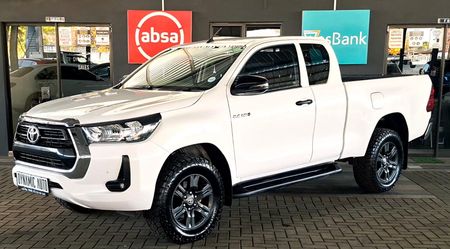 2023-Toyota-Hilux-24-GD-6-Raised-Body-Raider-Extended-Cab_2