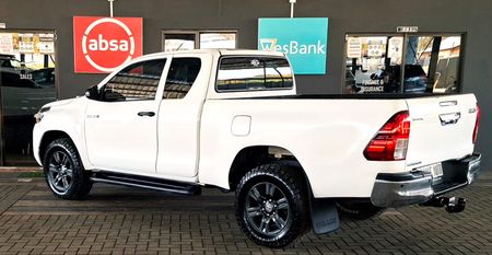 2023-Toyota-Hilux-24-GD-6-Raised-Body-Raider-Extended-Cab_4
