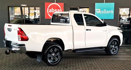 2023-Toyota-Hilux-24-GD-6-Raised-Body-Raider-Extended-Cab_5