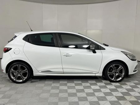 2018-Renault-Clio-IV-12T-GT-Line-88kW_13