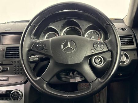 2010-Mercedes-Benz-C-Class-C-200-CGI-BE-Avantgarde-Auto_12
