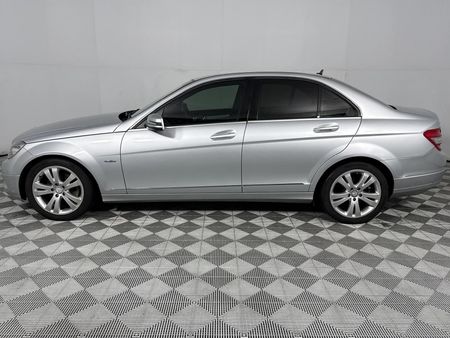 2010-Mercedes-Benz-C-Class-C-200-CGI-BE-Avantgarde-Auto_19