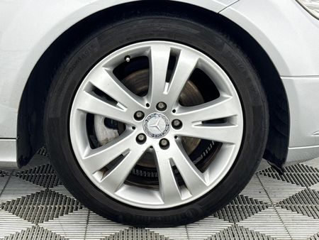 2010-Mercedes-Benz-C-Class-C-200-CGI-BE-Avantgarde-Auto_5