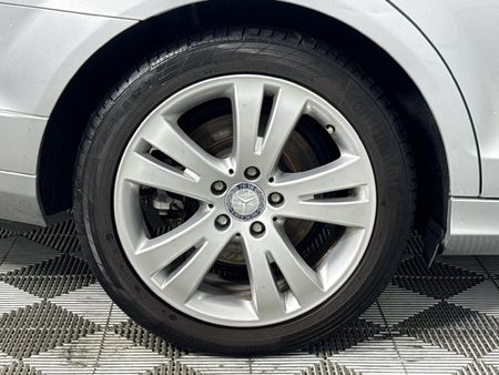 2010-Mercedes-Benz-C-Class-C-200-CGI-BE-Avantgarde-Auto_7