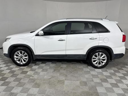 2014-Kia-Sorento-22-Auto_18