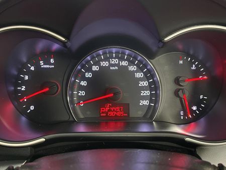 2014-Kia-Sorento-22-Auto_2