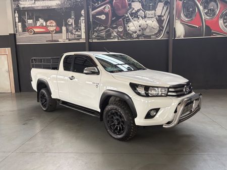 2017-Toyota-Hilux-28-GD-6-Raised-Body-Raider-Extended-Cab_5