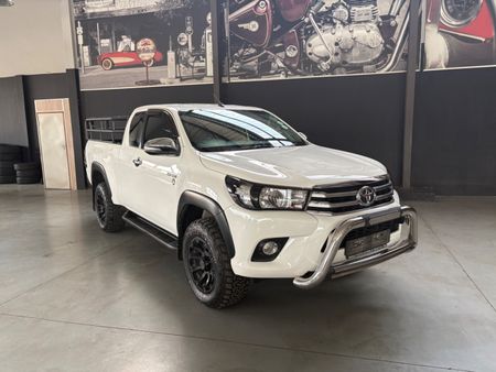2017-Toyota-Hilux-28-GD-6-Raised-Body-Raider-Extended-Cab_6