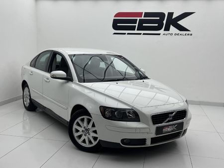 2006-Volvo-S40-24i-Auto_0