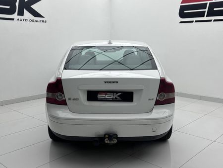 2006-Volvo-S40-24i-Auto_3