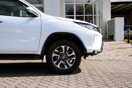 2025-Toyota-Fortuner-24-GD-6-4x4-Auto_28