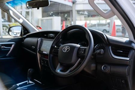 2025-Toyota-Fortuner-24-GD-6-4x4-Auto_6