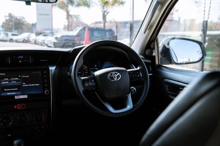 2025-Toyota-Fortuner-24-GD-6-4x4-Auto_7