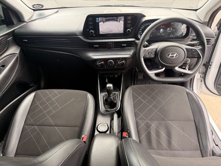 2025-Hyundai-i20-12-Premium_2