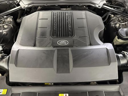 2018-Land-Rover-Range-Rover-50-V8-SC-Vogue-SE_11