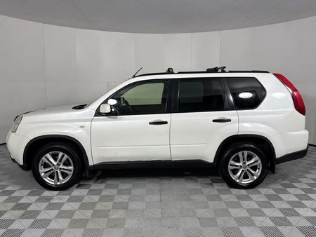 2013-Nissan-X-Trail-20-dCi-4x2-XE_15