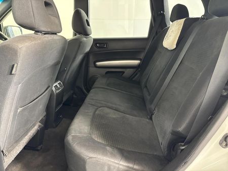 2013-Nissan-X-Trail-20-dCi-4x2-XE_3
