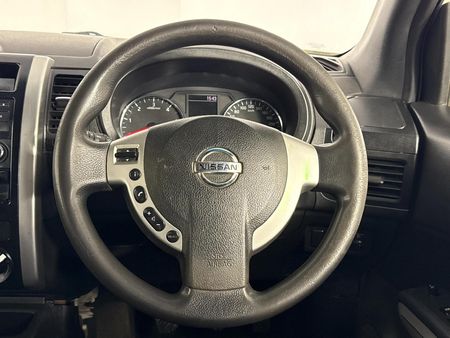 2013-Nissan-X-Trail-20-dCi-4x2-XE_8