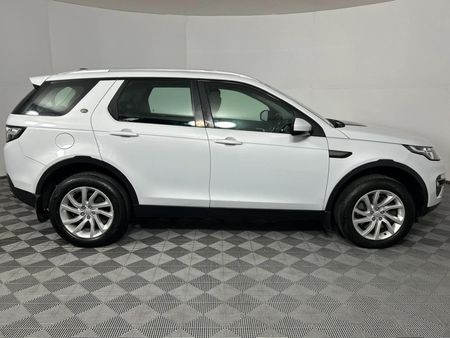 2018-Land-Rover-Discovery-Sport-20i4-D-HSE_17