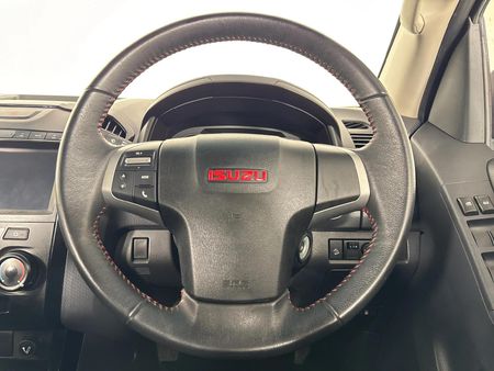 2022-Isuzu-D-Max-300-X-Rider-Auto-Double-Cab_12