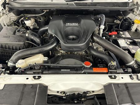 2022-Isuzu-D-Max-300-X-Rider-Auto-Double-Cab_14