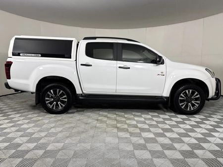 2022-Isuzu-D-Max-300-X-Rider-Auto-Double-Cab_18