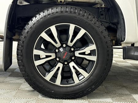 2022-Isuzu-D-Max-300-X-Rider-Auto-Double-Cab_7