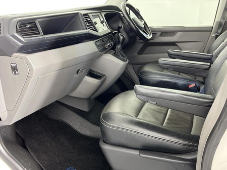 2023-Volkswagen-Kombi-T61-20-TDI-110kW-Auto-Trendline_7