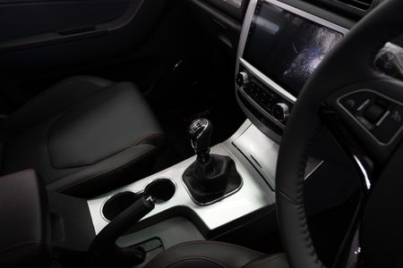 2026-JAC-T8-20-CDI-Lux-Double-Cab_5