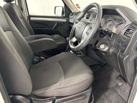 2024-Mahindra-Pik-Up-22-mHawk-S11-4x4-Auto-Double-Cab_6