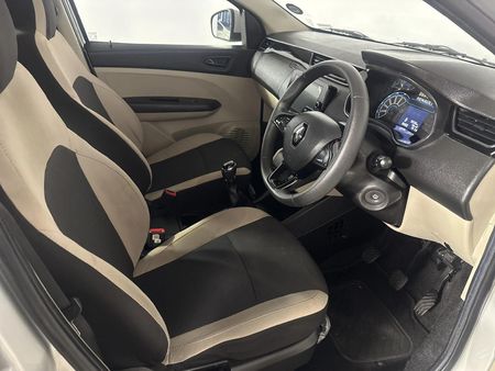 2021-Renault-Triber-10-Dynamique_9