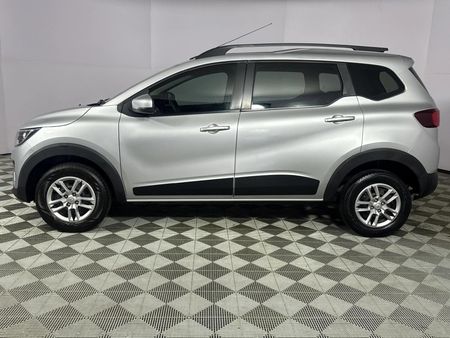 2021-Renault-Triber-10-Dynamique_18
