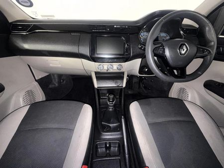 2021-Renault-Triber-10-Dynamique_1