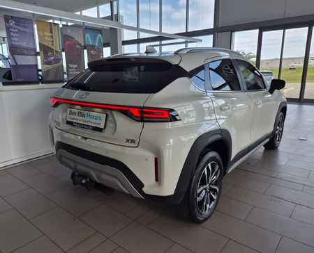 2025-Toyota-Starlet-Cross-15XR-Auto_3