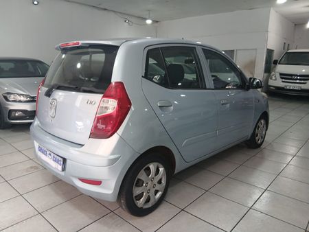 2012-Hyundai-i10-125-GLS-Fluid_12