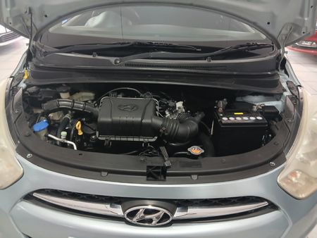 2012-Hyundai-i10-125-GLS-Fluid_16
