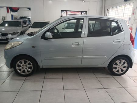 2012-Hyundai-i10-125-GLS-Fluid_4