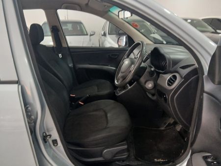 2012-Hyundai-i10-125-GLS-Fluid_5