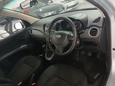 2012-Hyundai-i10-125-GLS-Fluid_6