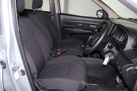 2026-Toyota-Rumion-15-S_8