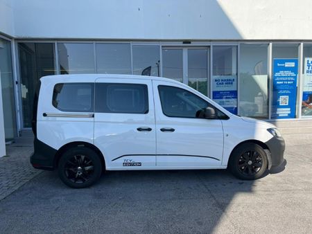 2025-Volkswagen-Caddy-Kombi-16i-7-seat_1