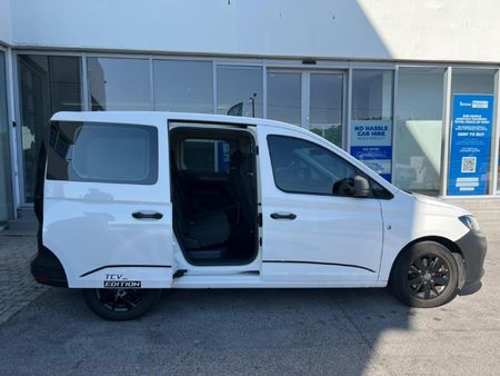 2025-Volkswagen-Caddy-Kombi-16i-7-seat_3