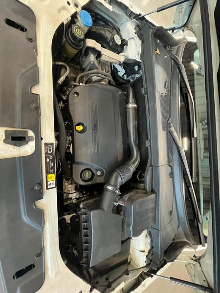 2010-Land-Rover-Freelander-II-22-SD4-HSE-Auto_9