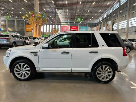 2010-Land-Rover-Freelander-II-22-SD4-HSE-Auto_3